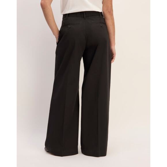 Everlane The Pleated Wide-Leg Chino in Black 16 - Picture 10 of 10